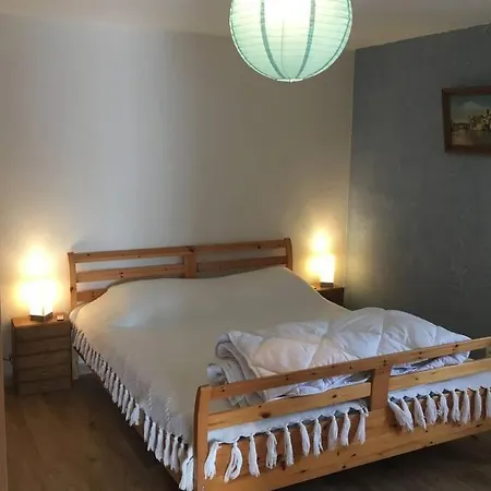 Logement Independant Le Poulailler Proche Guedelon Treigny Exterior photo
