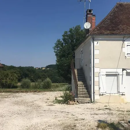 Logement Independant Le Poulailler Proche Guedelon Treigny Exterior photo