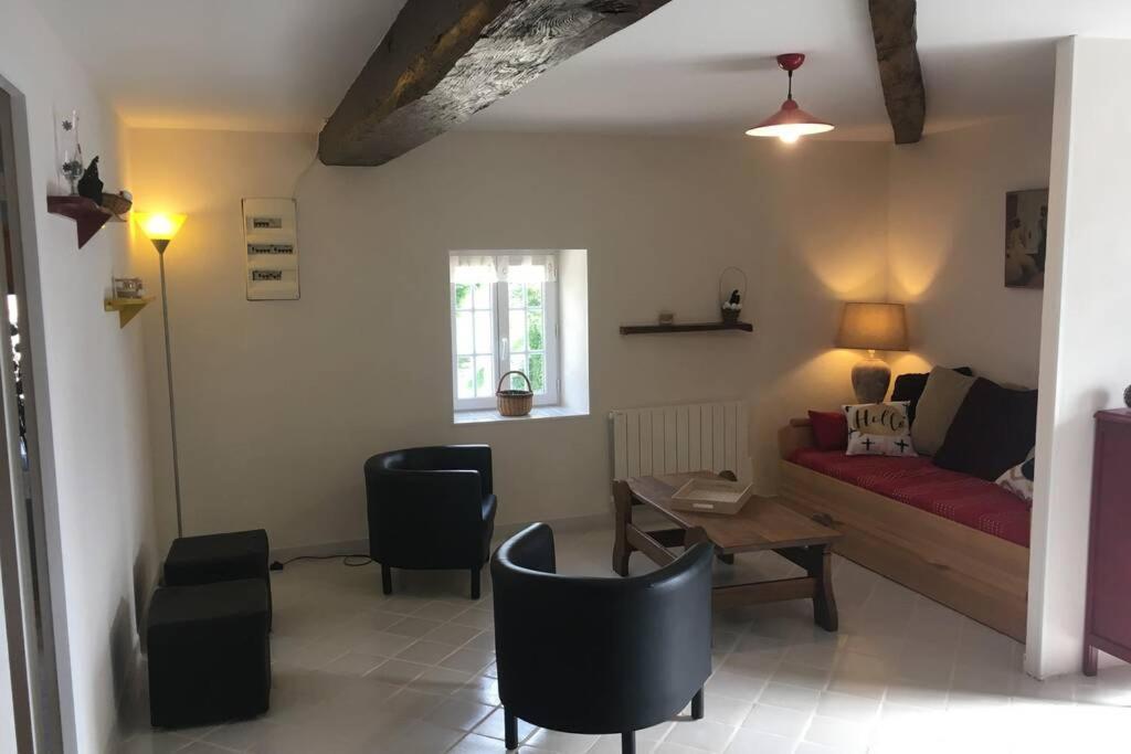 Independant Le Poulailler Proche Guedelon Treigny